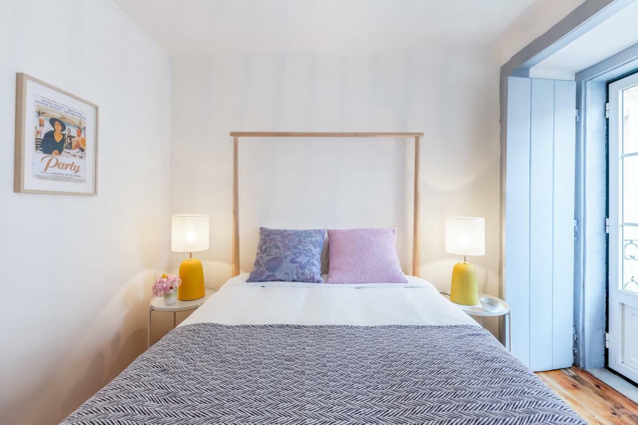 Alfama, Bright And Spacious With Private Terrace, By Timecooler Lisboa Ngoại thất bức ảnh