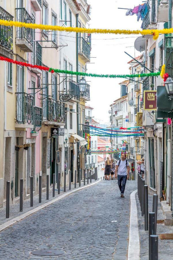Alfama, Bright And Spacious With Private Terrace, By Timecooler Lisboa Ngoại thất bức ảnh