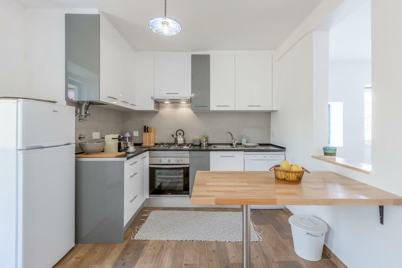 Alfama, Bright And Spacious With Private Terrace, By Timecooler Lisboa Ngoại thất bức ảnh