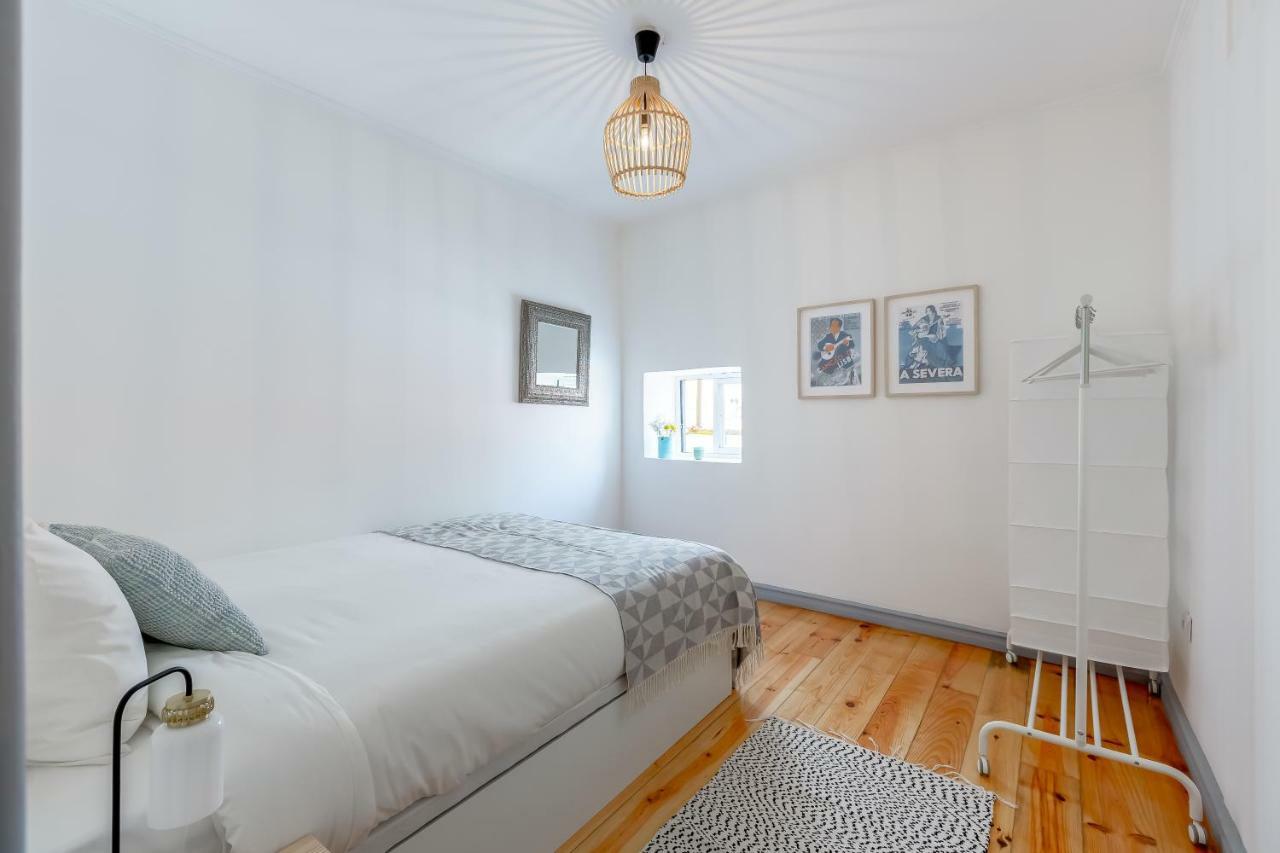 Alfama, Bright And Spacious With Private Terrace, By Timecooler Lisboa Ngoại thất bức ảnh