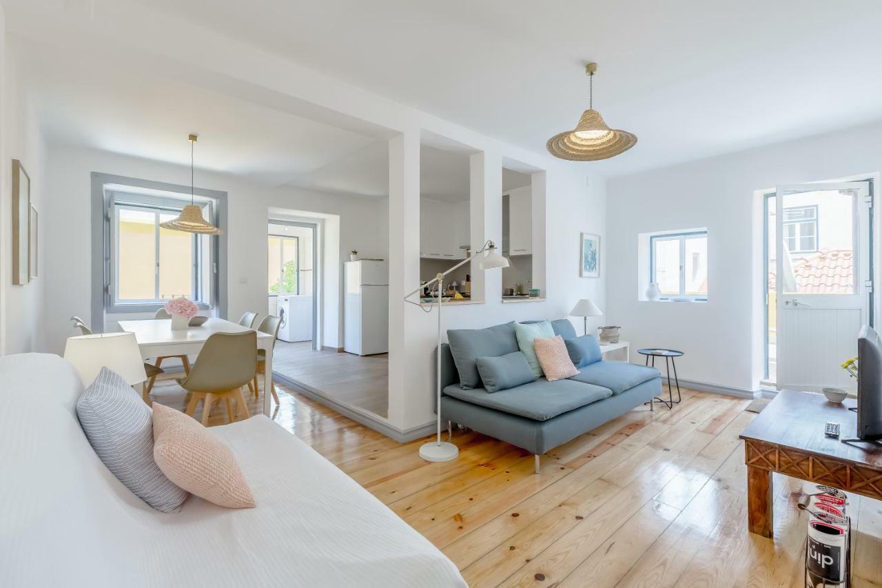 Alfama, Bright And Spacious With Private Terrace, By Timecooler Lisboa Ngoại thất bức ảnh